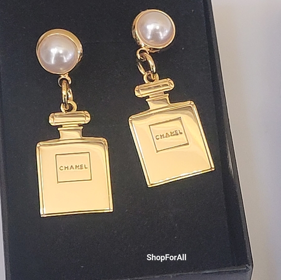 Chanel - Picture 6 of 16